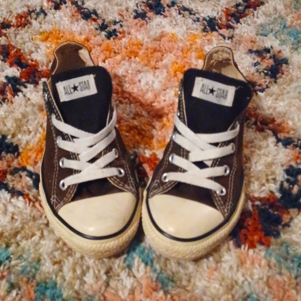 Youth Brown Converse • Size 3
